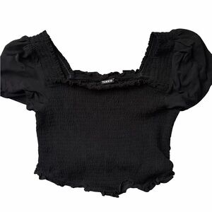 Torrid Black Smocked Crop Top Puff Sleeve Cottagecore Size 2 (2X)
